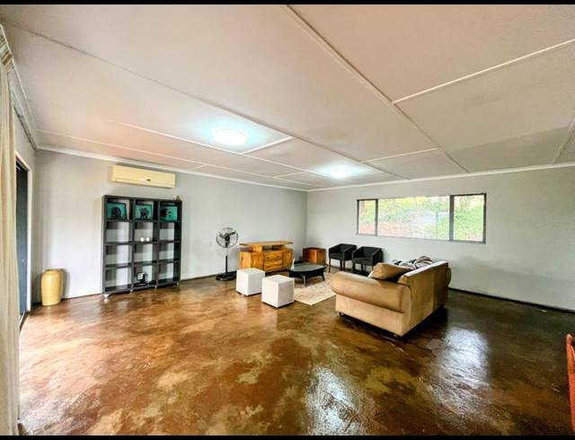 1 BEDROOM HOUSE FOR SALE IN ZINI RIVER ESTATE
